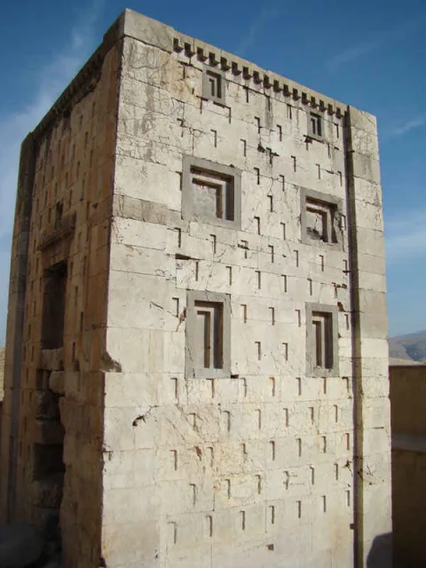 محل نگهداری درفش کاویانی